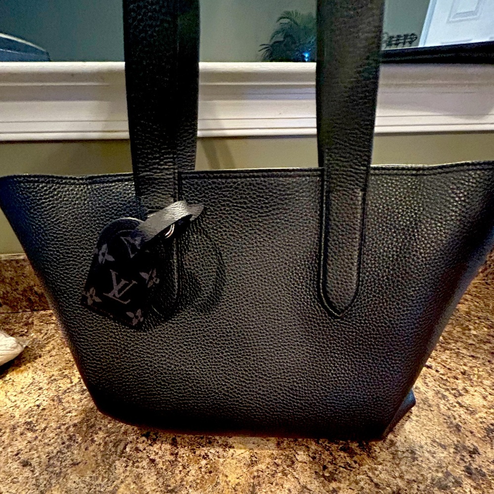 LOUIS VUITTON LIKE NEW - CABAS VOYAGE NV